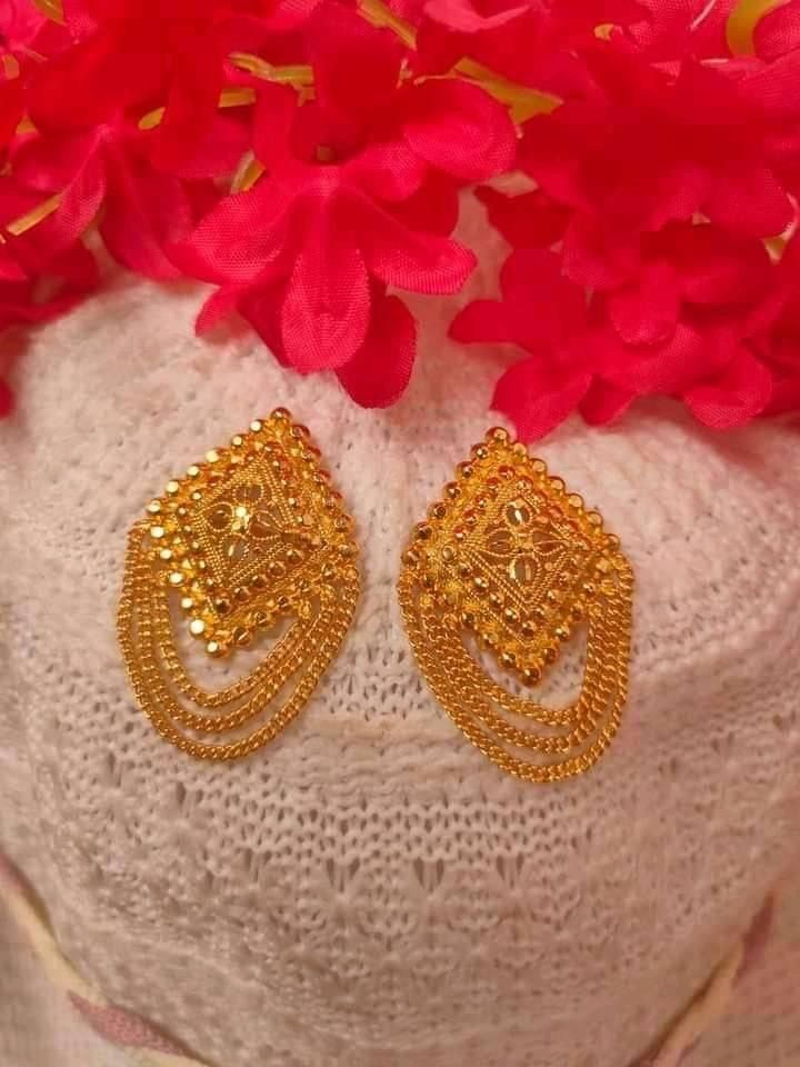 gold earrings for daughter in law