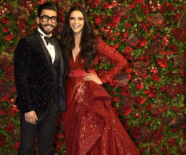 _poses for photoshoot on valentines day (1)