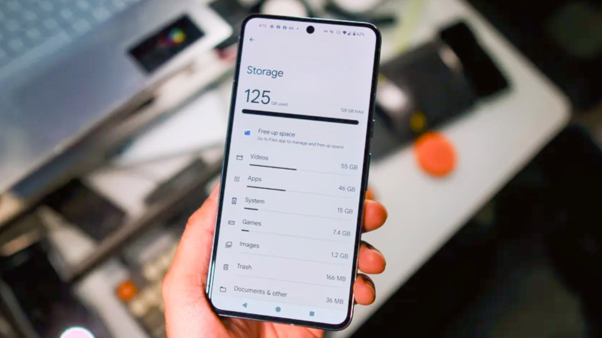 स्टोरेज के चक्कर में खरीदा 128GB या 1TB का मोबाइल फोन? फिर भी लेना पड़ रहा है सब्सक्रिप्शन, जानें वजह