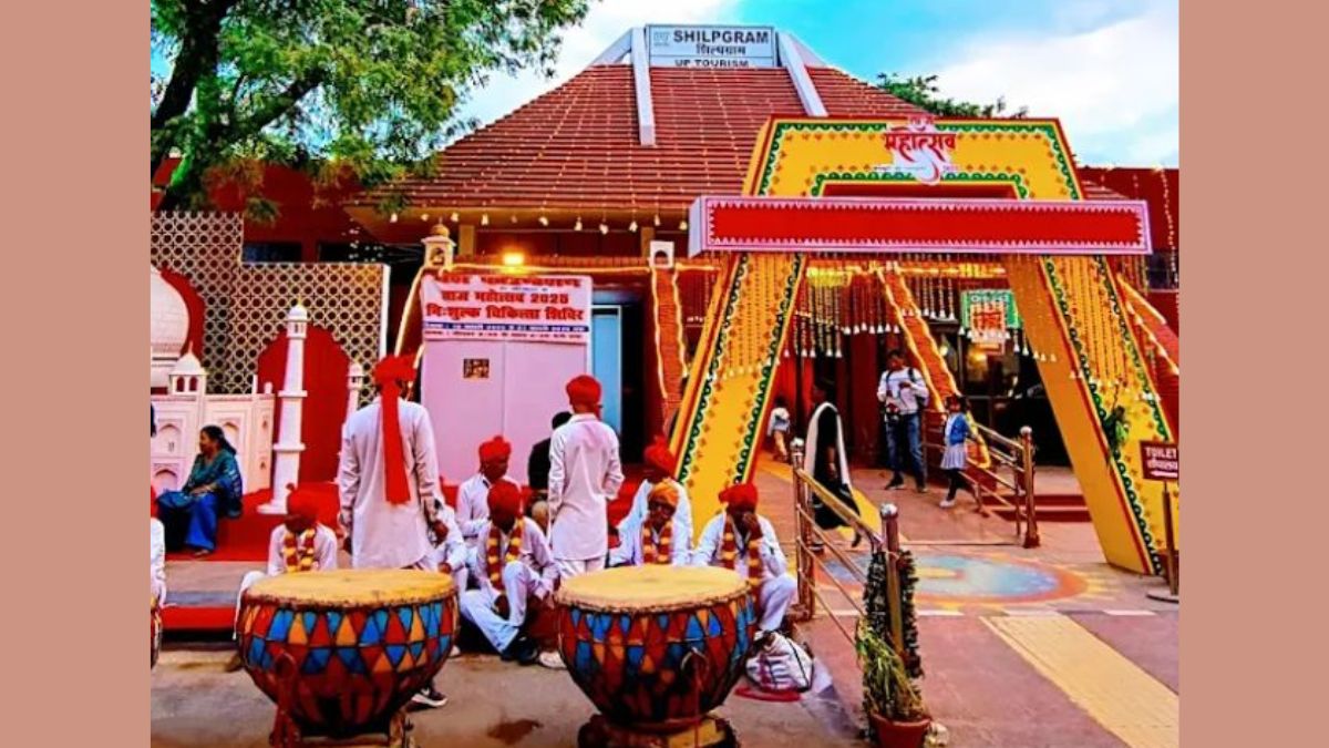 Taj Mahotsav 2026 (2)