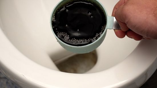 yellow toilet seat stains