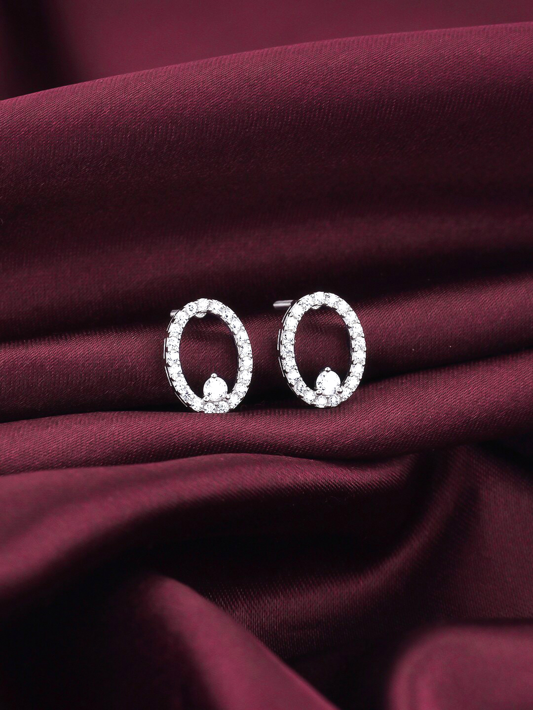 Contemporary Studs Earrings