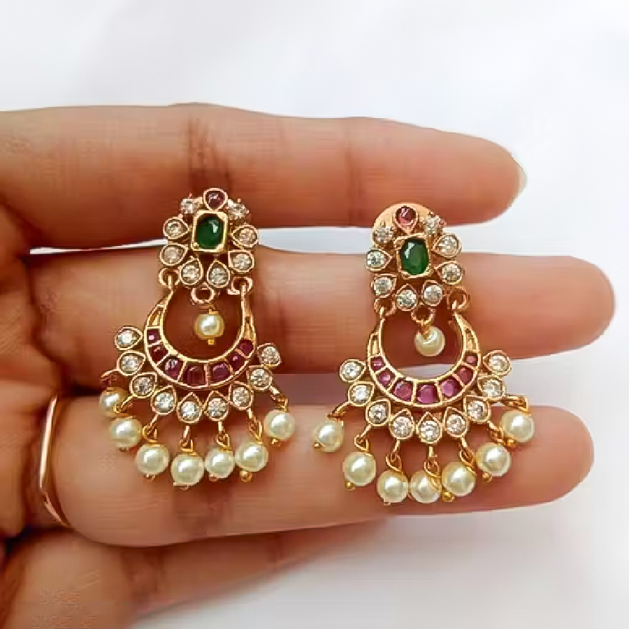 Chandbali Earrings with Pearls and Colored Stones 4