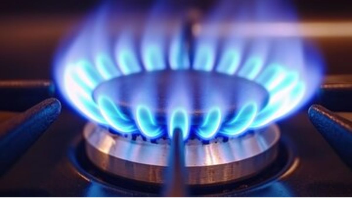 blue and yellow flame meaning (1)