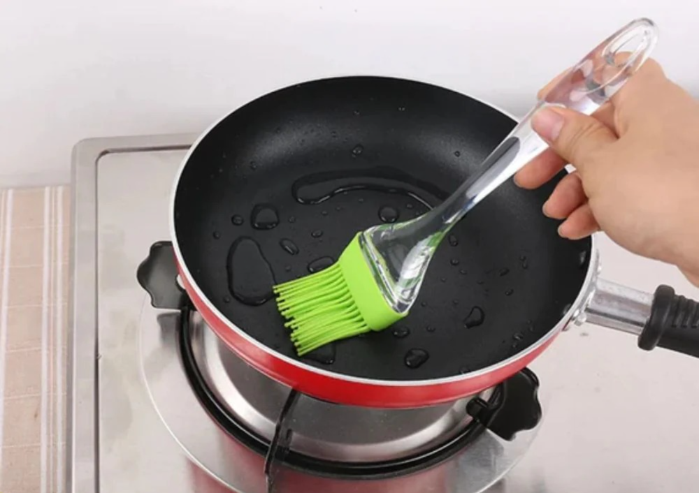 how to make oil brush at home