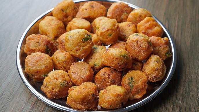 Crispy bread suji pakora