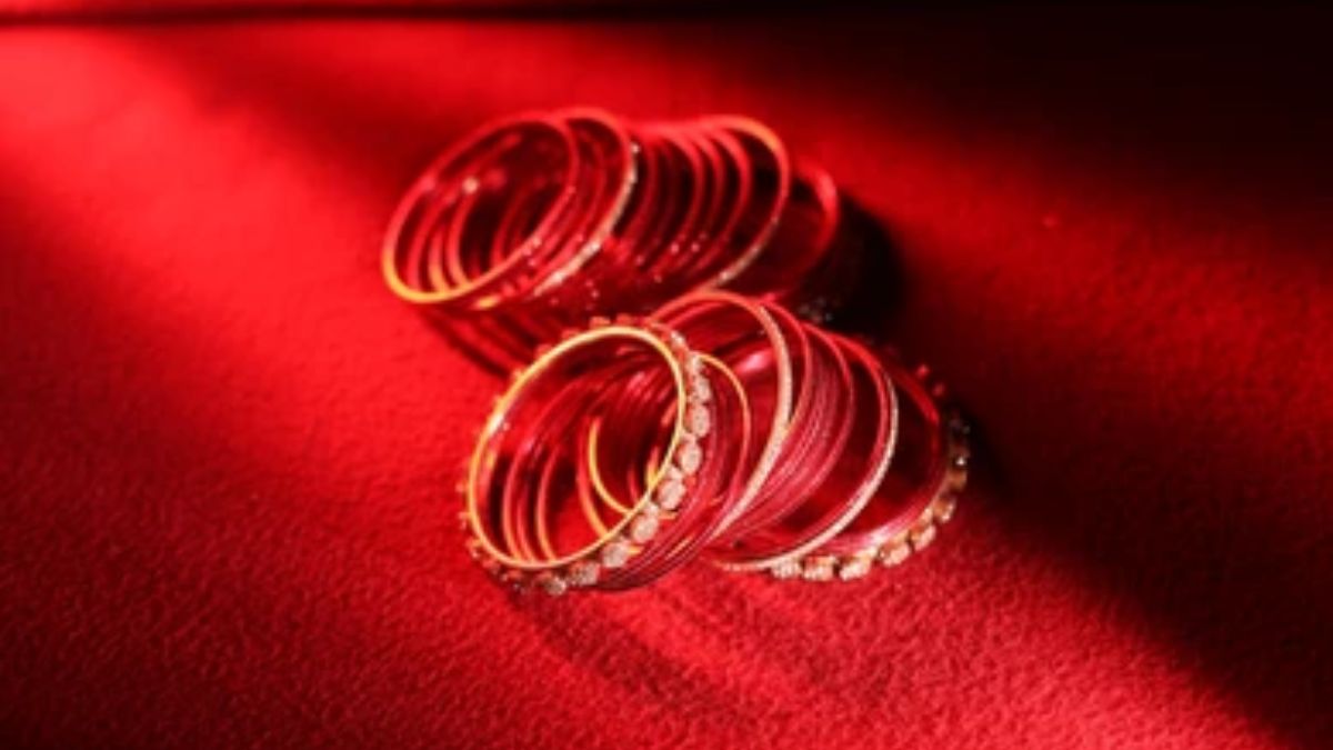 contrast bangles to wear with red (1)