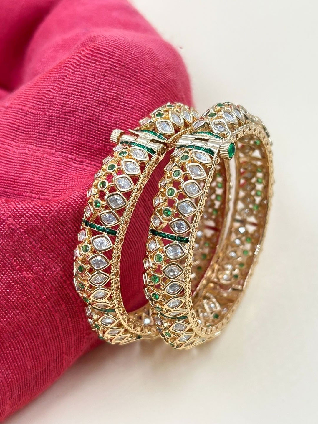 green kundan design gajra bangles