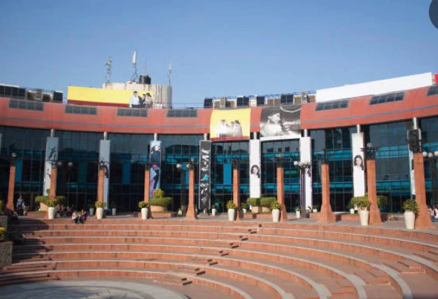 why is ansal plaza closes