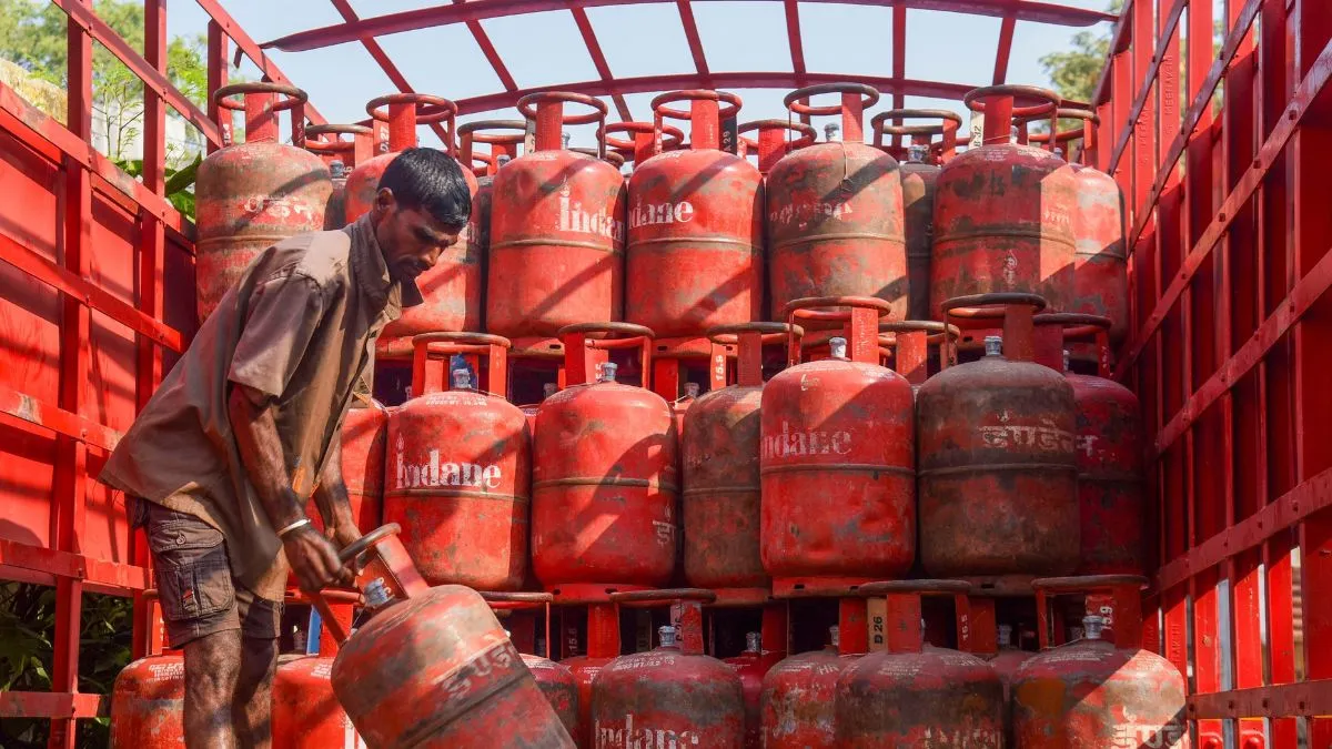 Why LPG Cylinder Shortage In India