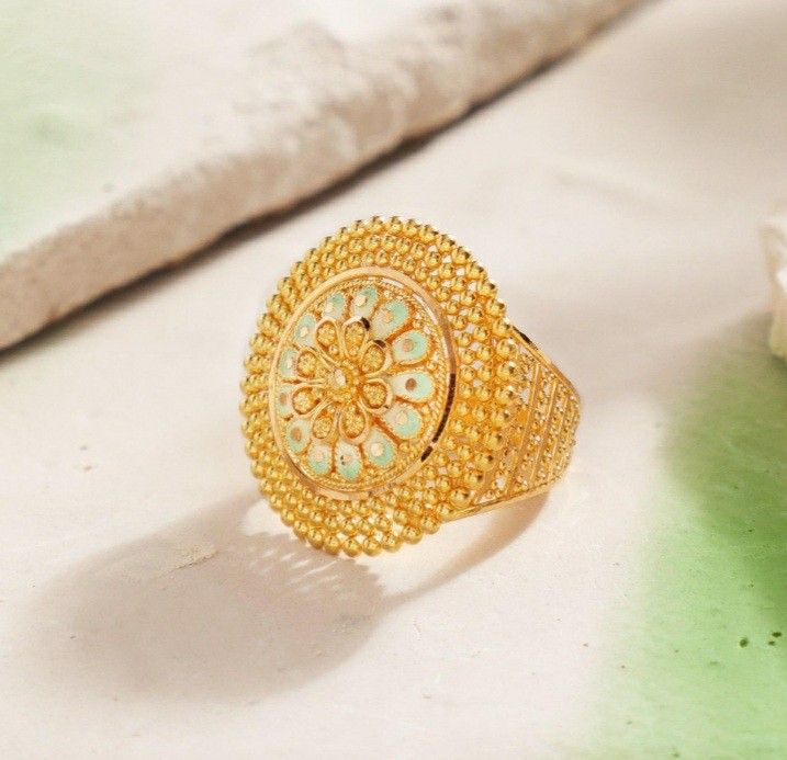 bahu ke liye sone ki angoothi ke designs