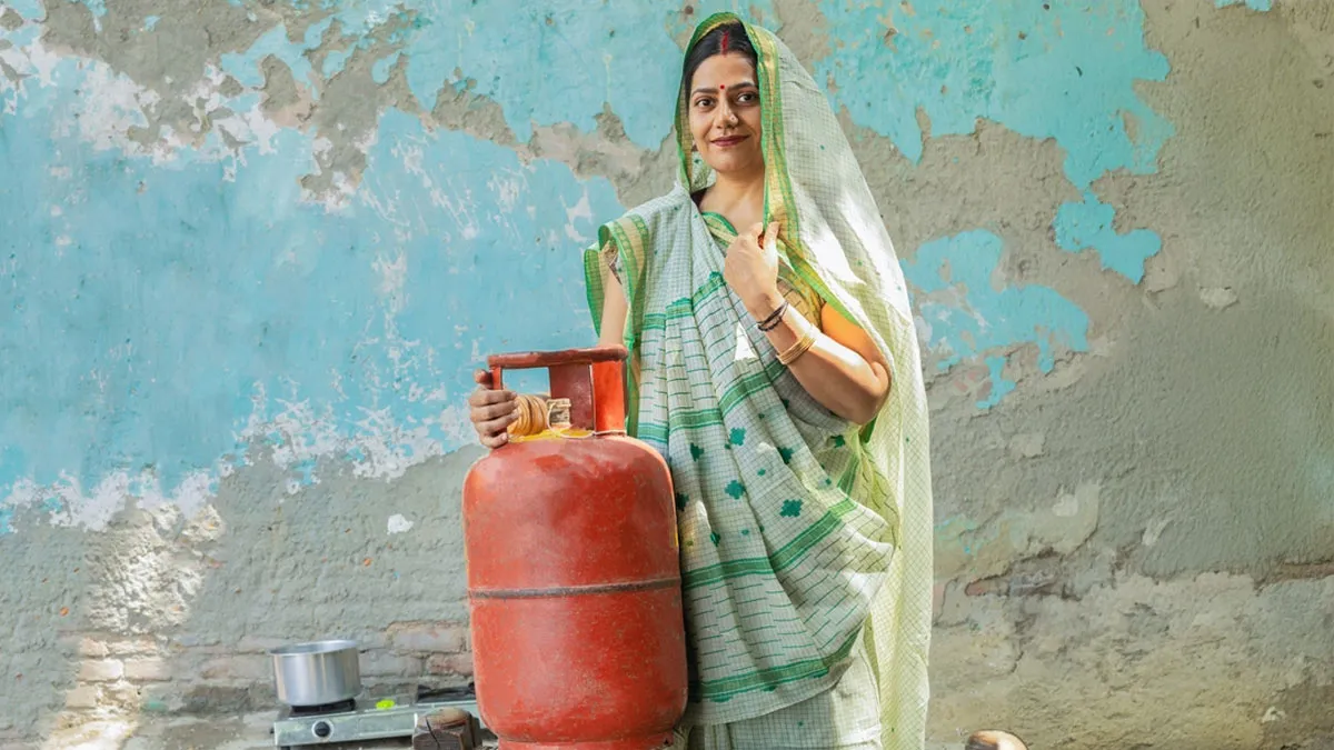 Gas Cylinder Delivery Time: 25 या 45 दिनों में मिलेगा अब LPG गैस सिलेंडर, क्या है इस नियम का असली मतलब? बुक करने से पहले जान लें पूरी जानकारी