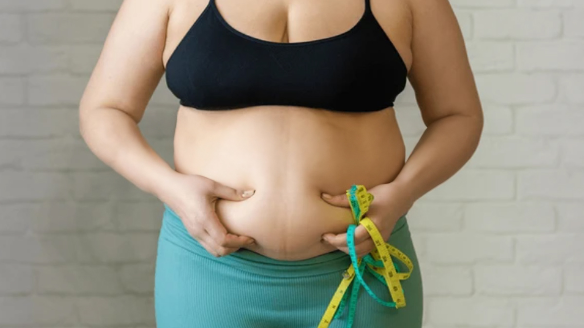 बेली फैट कम करने के लिए इधर-उधर बातों पर नहीं रिसर्च बेस्ड तरीकों पर कीजिए यकीन, पेट की चर्बी की हो जाएगी छुट्टी
