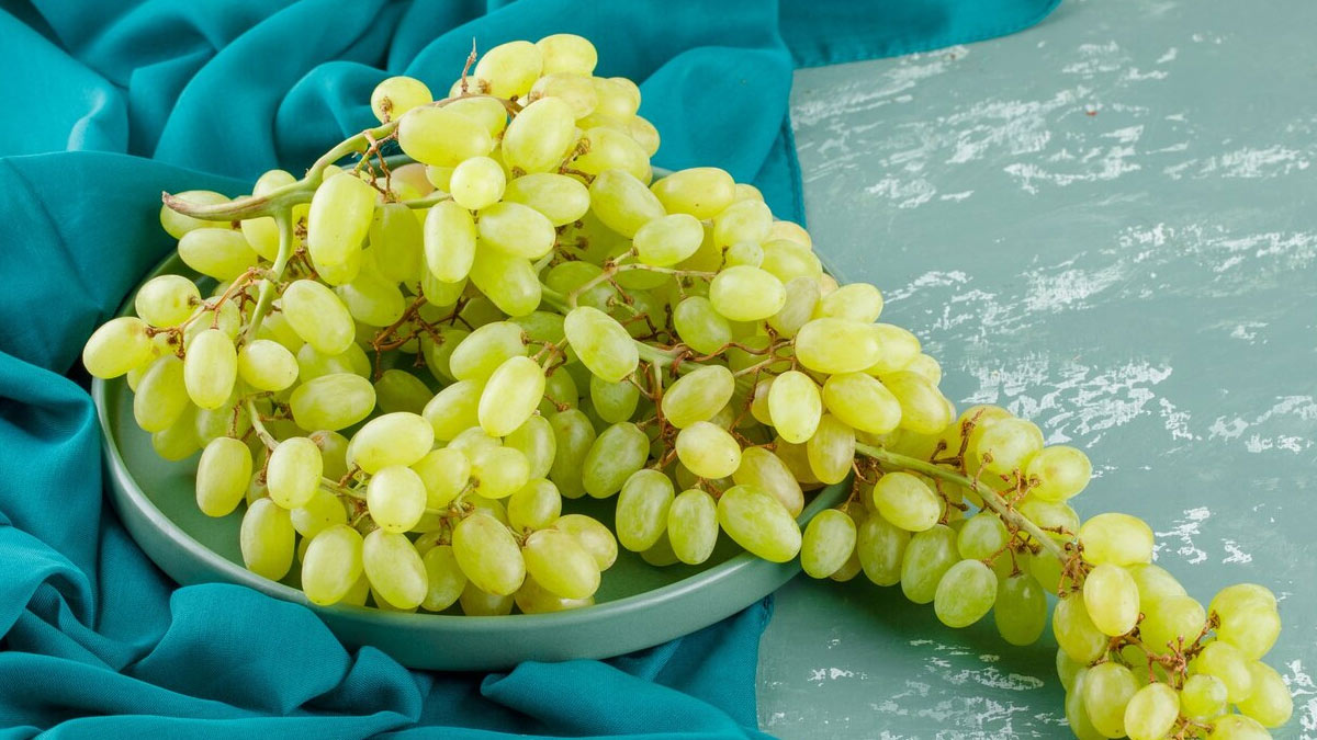 easy hacks to remove chemicals from grapes