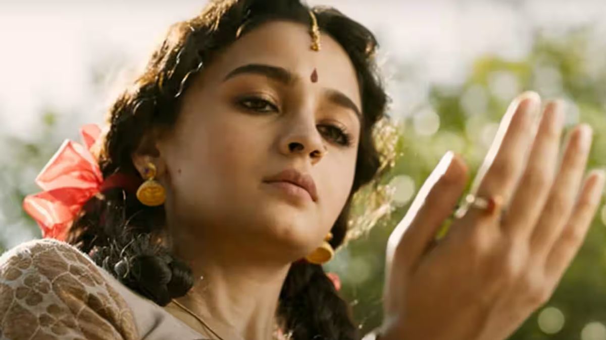 south vs bollywood films (2)