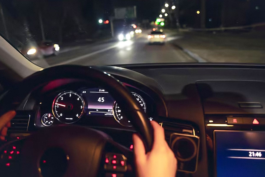 what to do while travelling at night