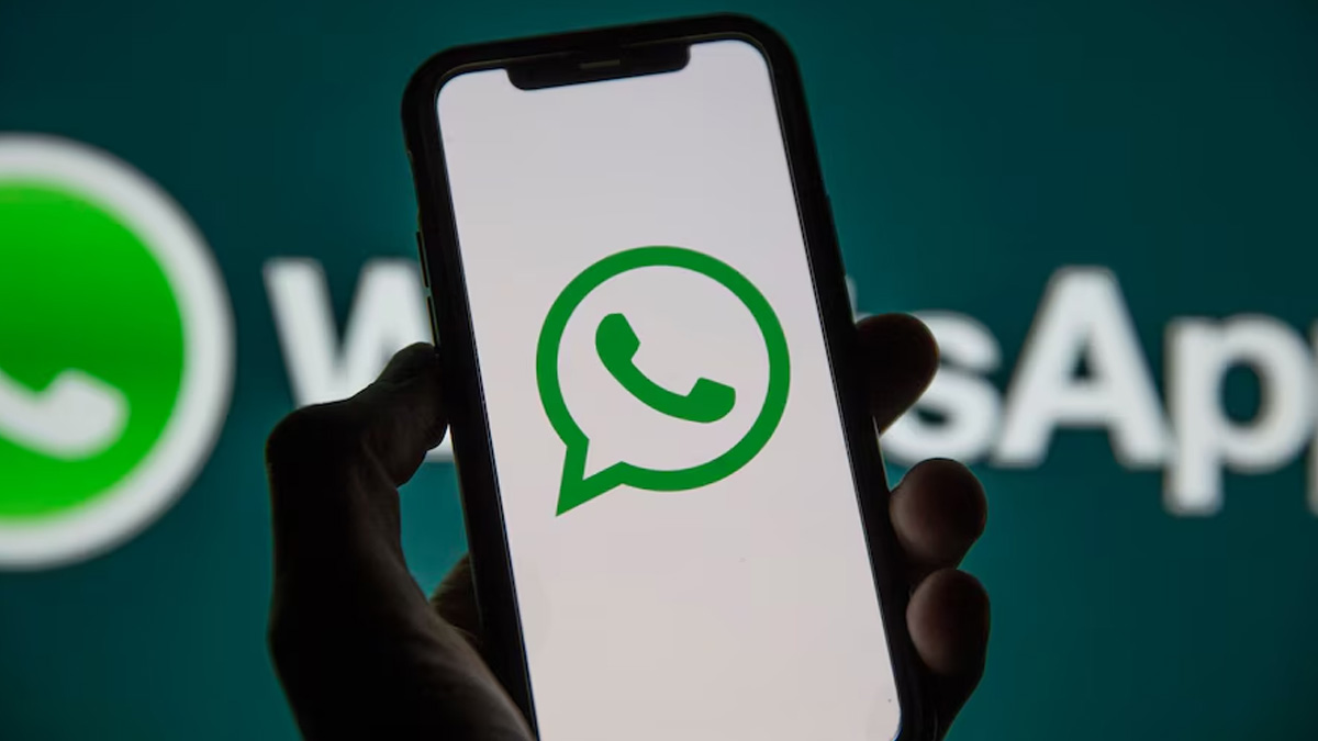 WhatsApp पर अनजान नंबरों से आता है फोन? तुरंत ऑन करें यह सेटिंग और दें साइबर अपराधी को चकमा