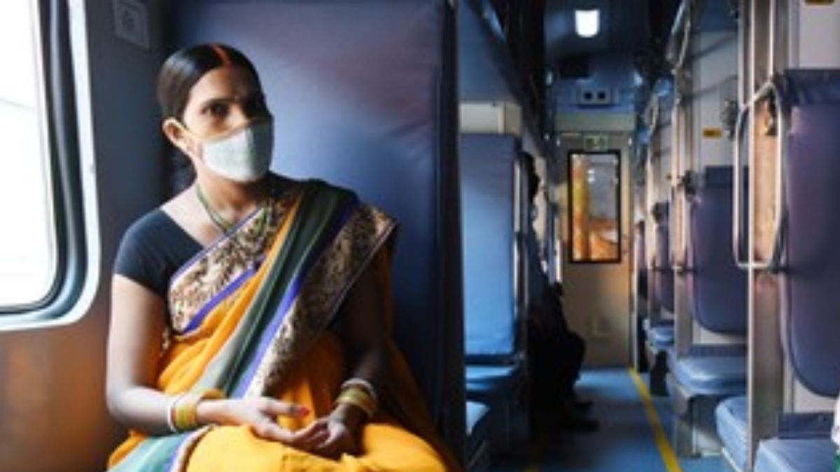 real life women harrassment story in train (1)