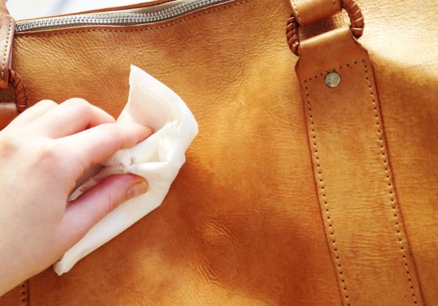 how to remove ink stains from leather bag