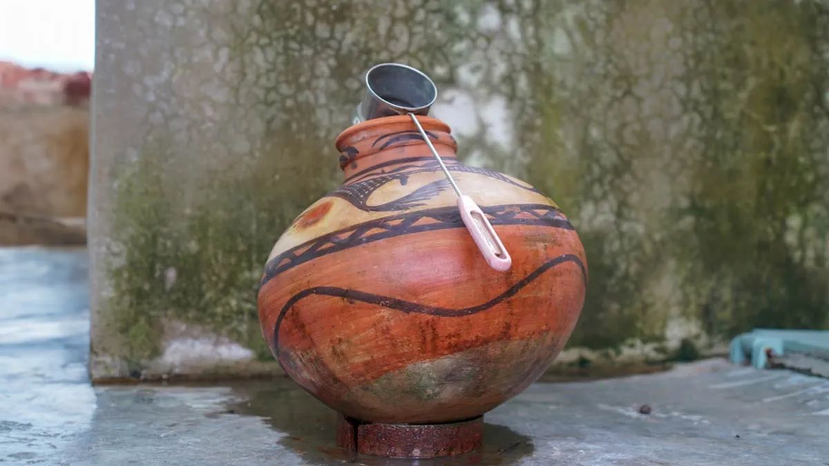 earthen clay pot (1)