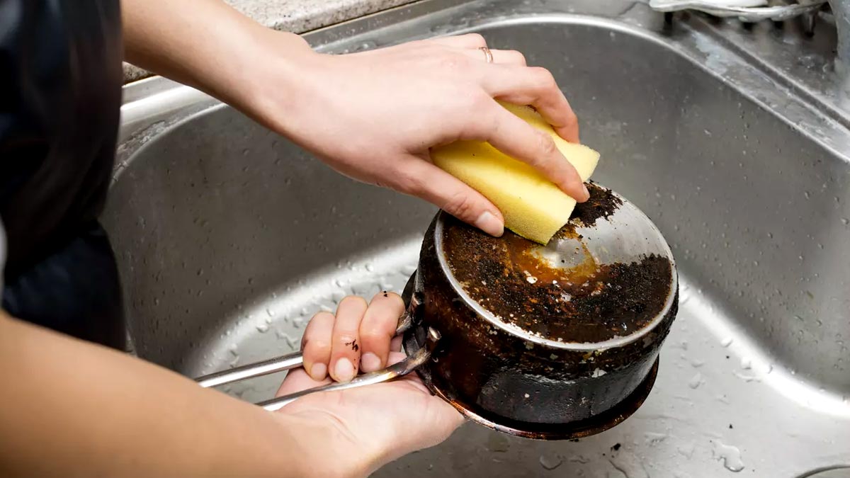 easy-ways-to-clean-greasy-utensils-properly