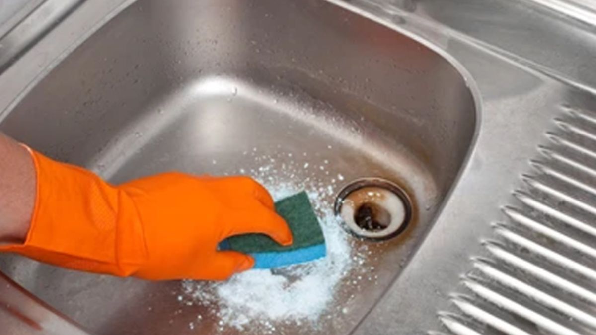 kitchen sink cleaning tips (1)