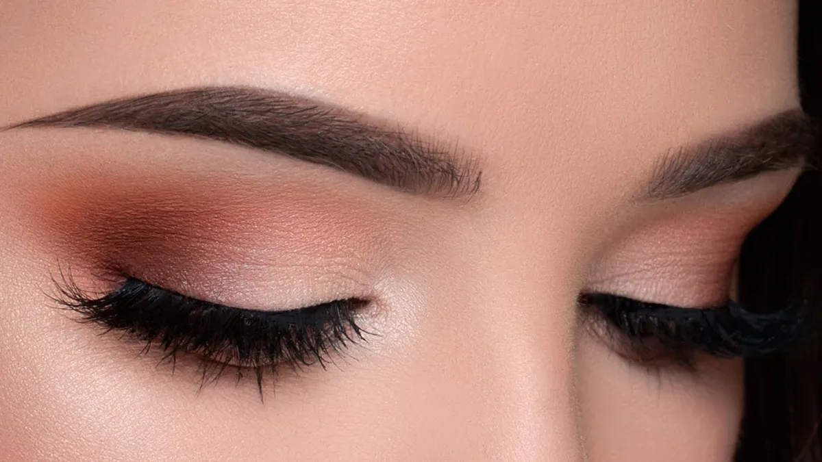 hacks to make eyes look attractive without eyeliner