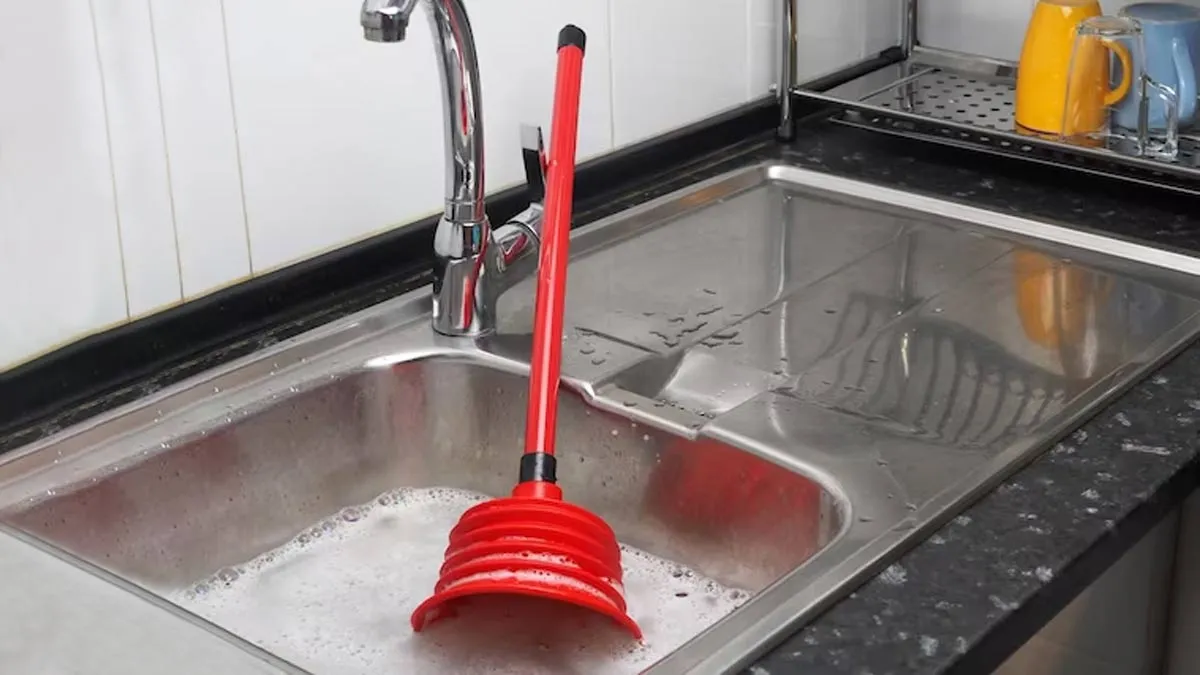 kitchen-sink-not-draining-but-not-clogged-know-how-to-fix-it-easily-1770722959969