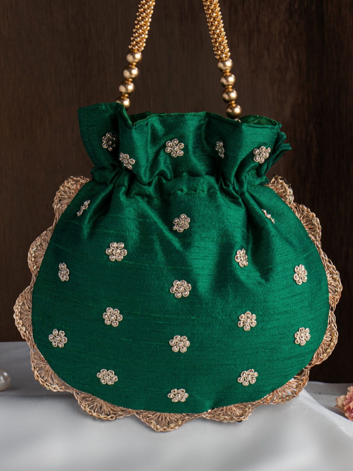 how to make potli bag help of old saree