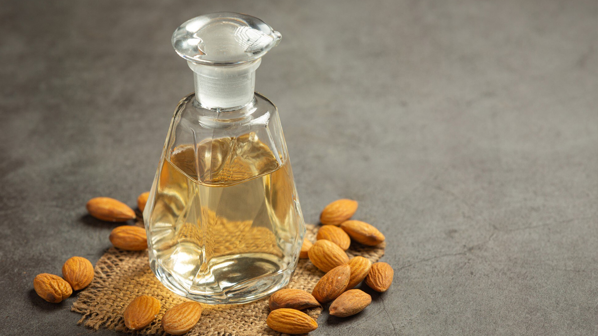 almond oil for pink lips