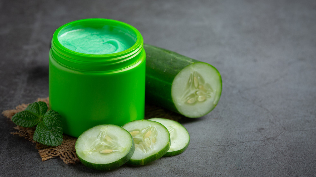 aloe vera and cucumber face pack