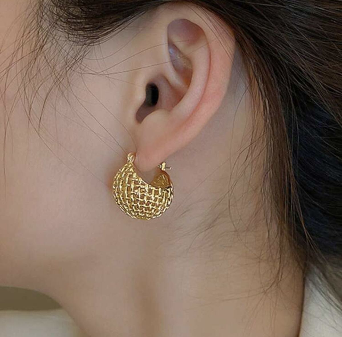 lightweight earrings for women