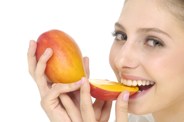 right ways to eat mangoes to avoid acne and weight gain