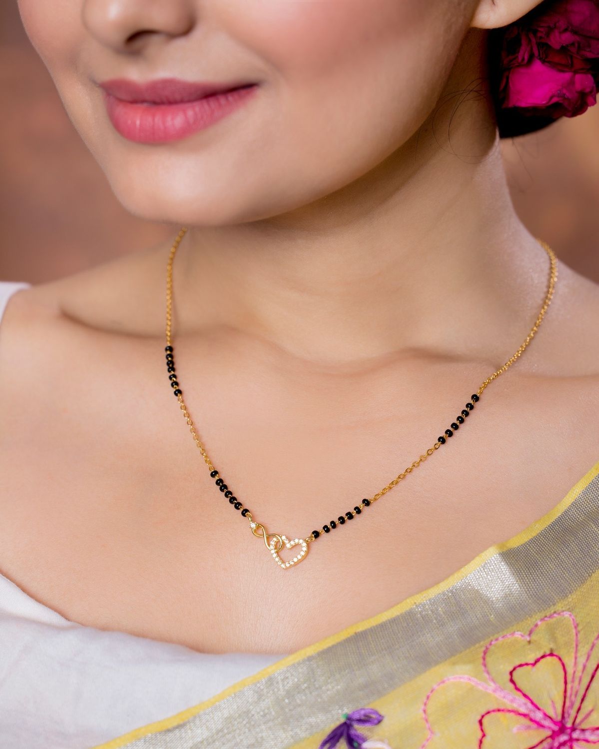 working women mangalsutra