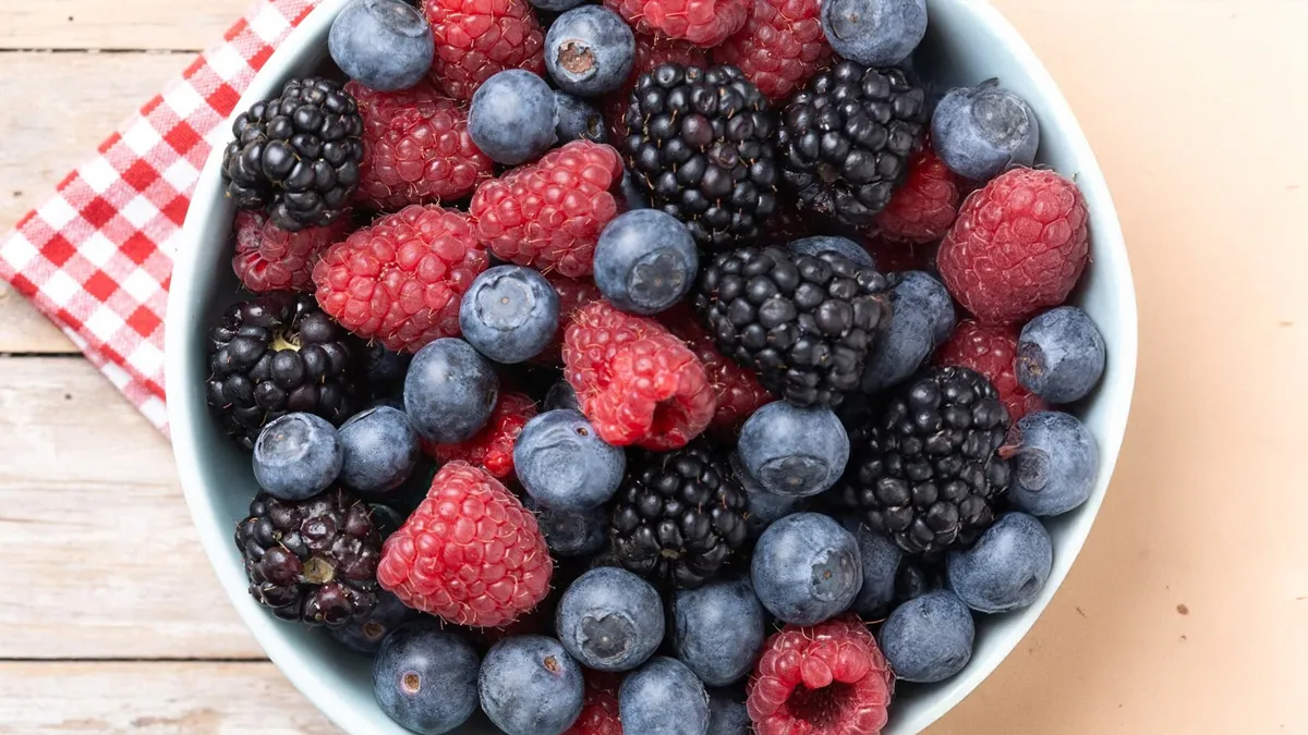 Berries-to control suagr craving