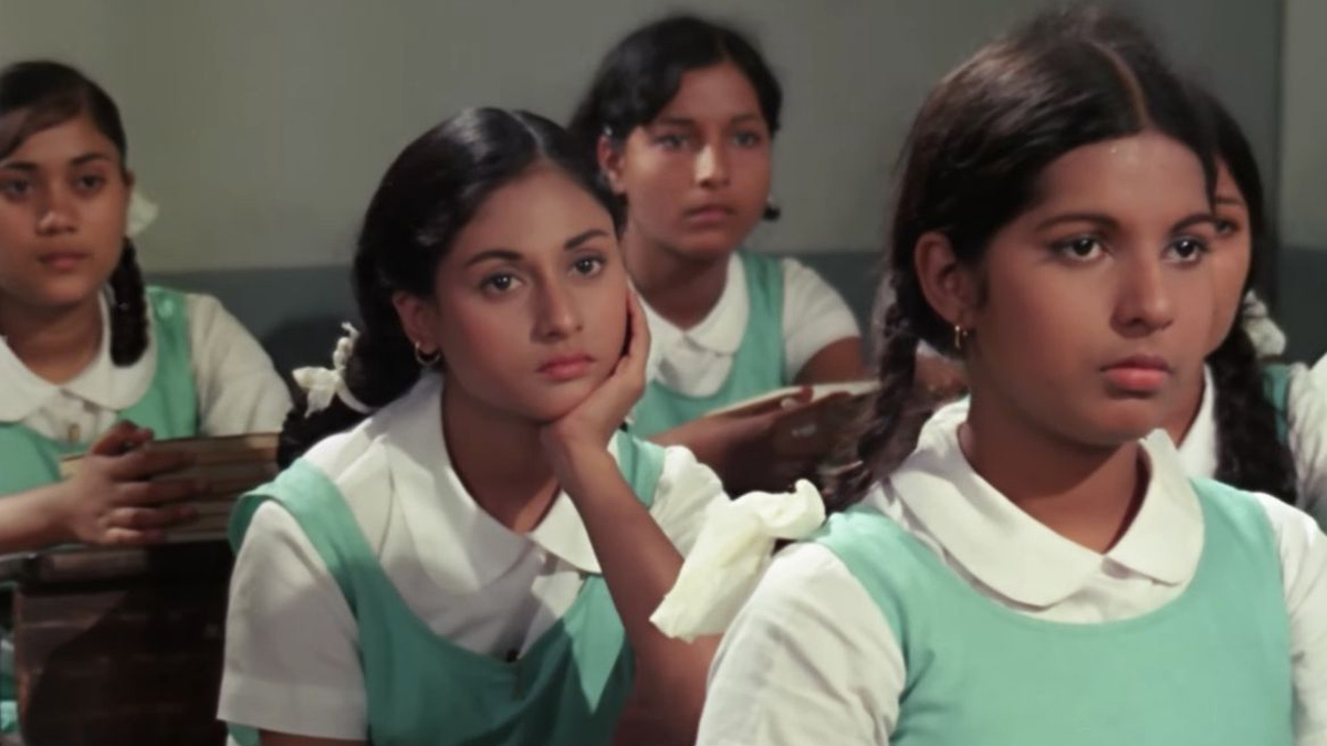 स्कूल प्रार्थना में गूंजता था जया बच्चन का ये गीत, गुलजार ने लिखे थे बोल; क्या आपको है याद?