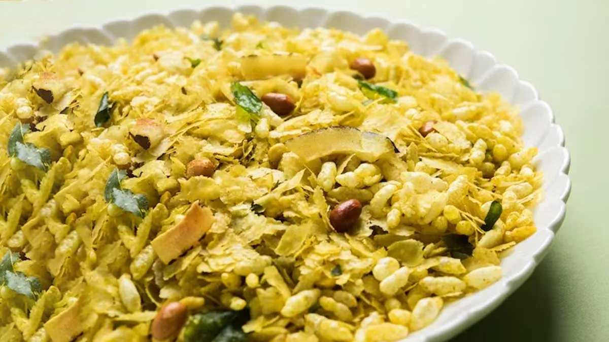easy roasting trick to keep chivda crispy and fresh for months