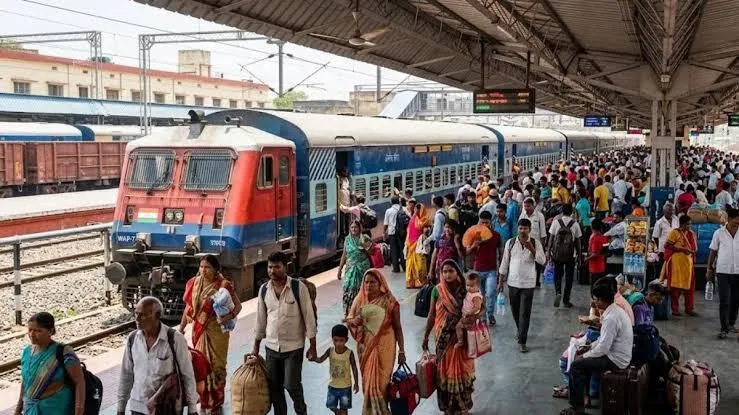Raksha Bandhan train ticket book