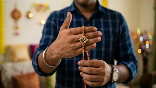 what to do with old rakhi after removing diy storage hacks ideas