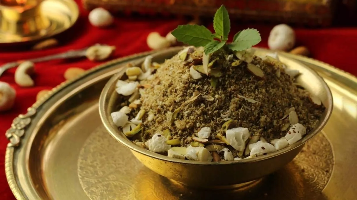 different flavours of dhaniya panjeeri for janmashtami (2)