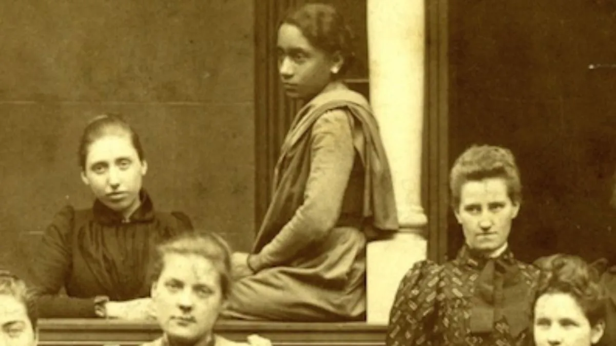 who is rukhmabai raut (2)