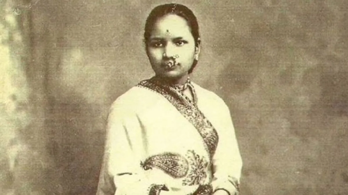 who is rukhmabai raut