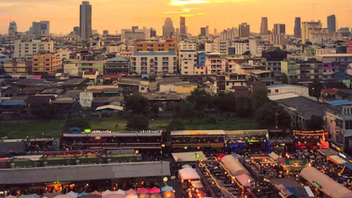 foreign vibe in hyderabad (1)