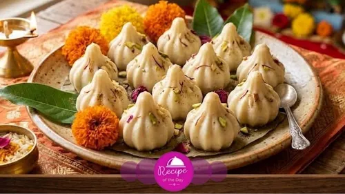 Ganesh Utsav 2026 Bhog: 5वें दि‍न बप्‍पा के ल‍िए बनाएं मलाई मोदक, जानें आसान रेस‍िपी