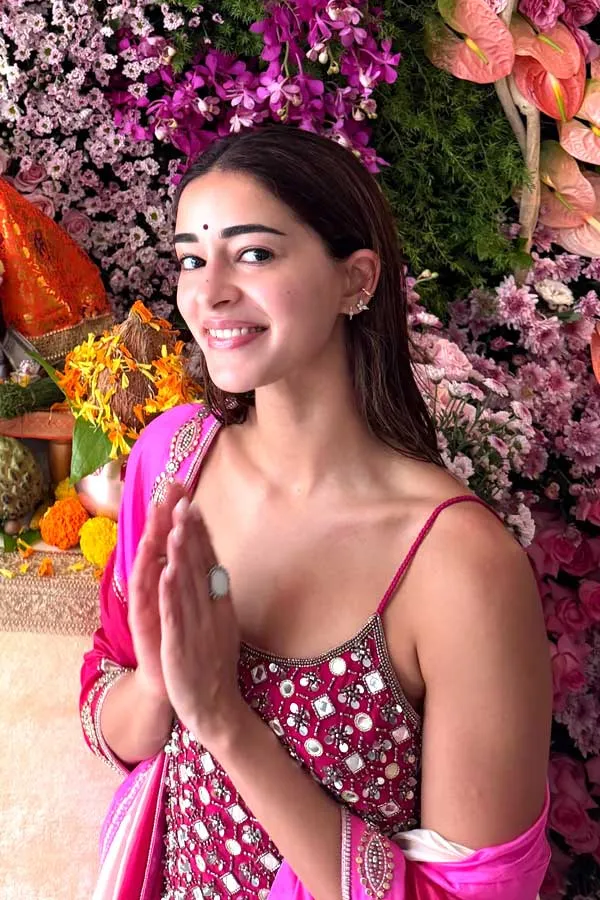 Ganesh Visarjan 2026 Outfit Ananya Pandey
