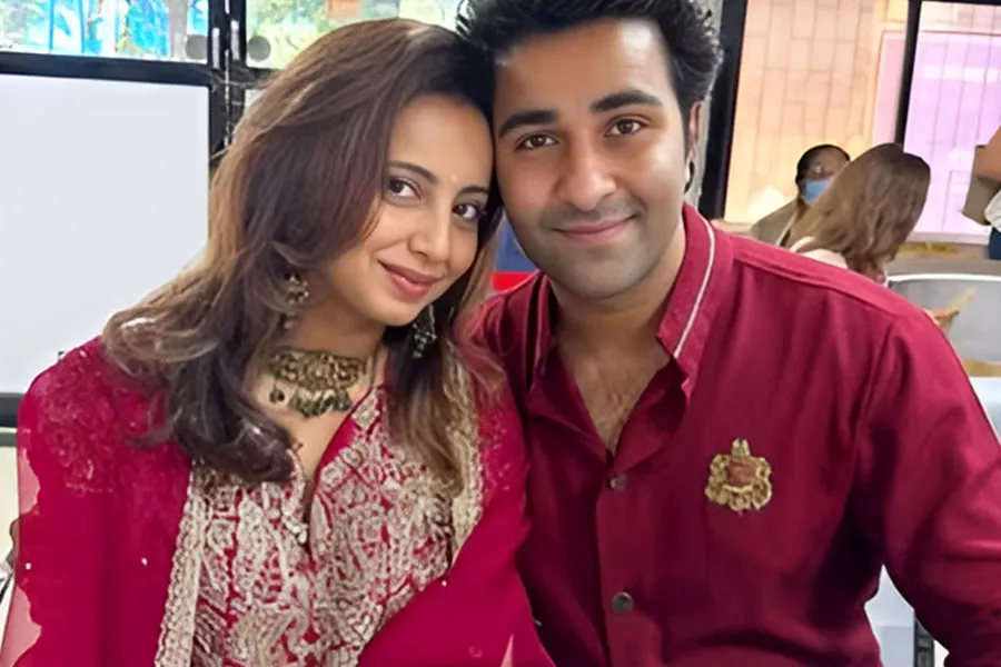 aadar jain and alekha love story