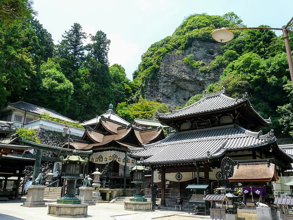 wikipedia Hozan-ji_keidai_001