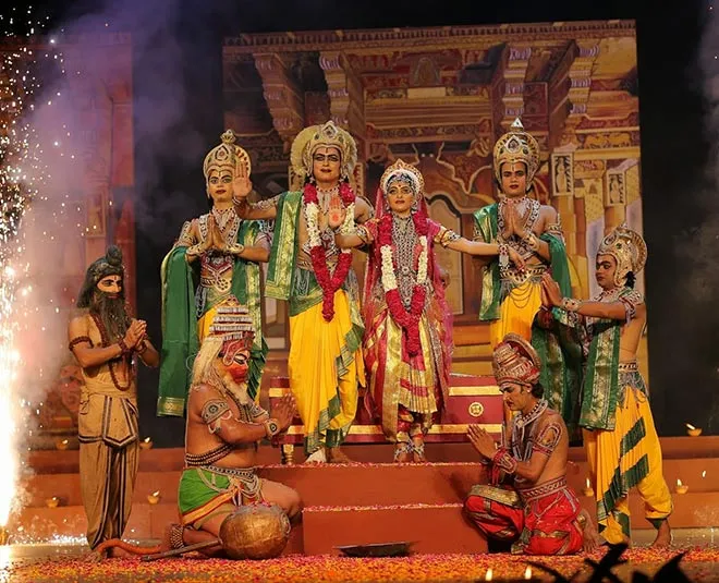 Famous-and-old-ramleela-in-delhi-ram-and-ravana-fight5