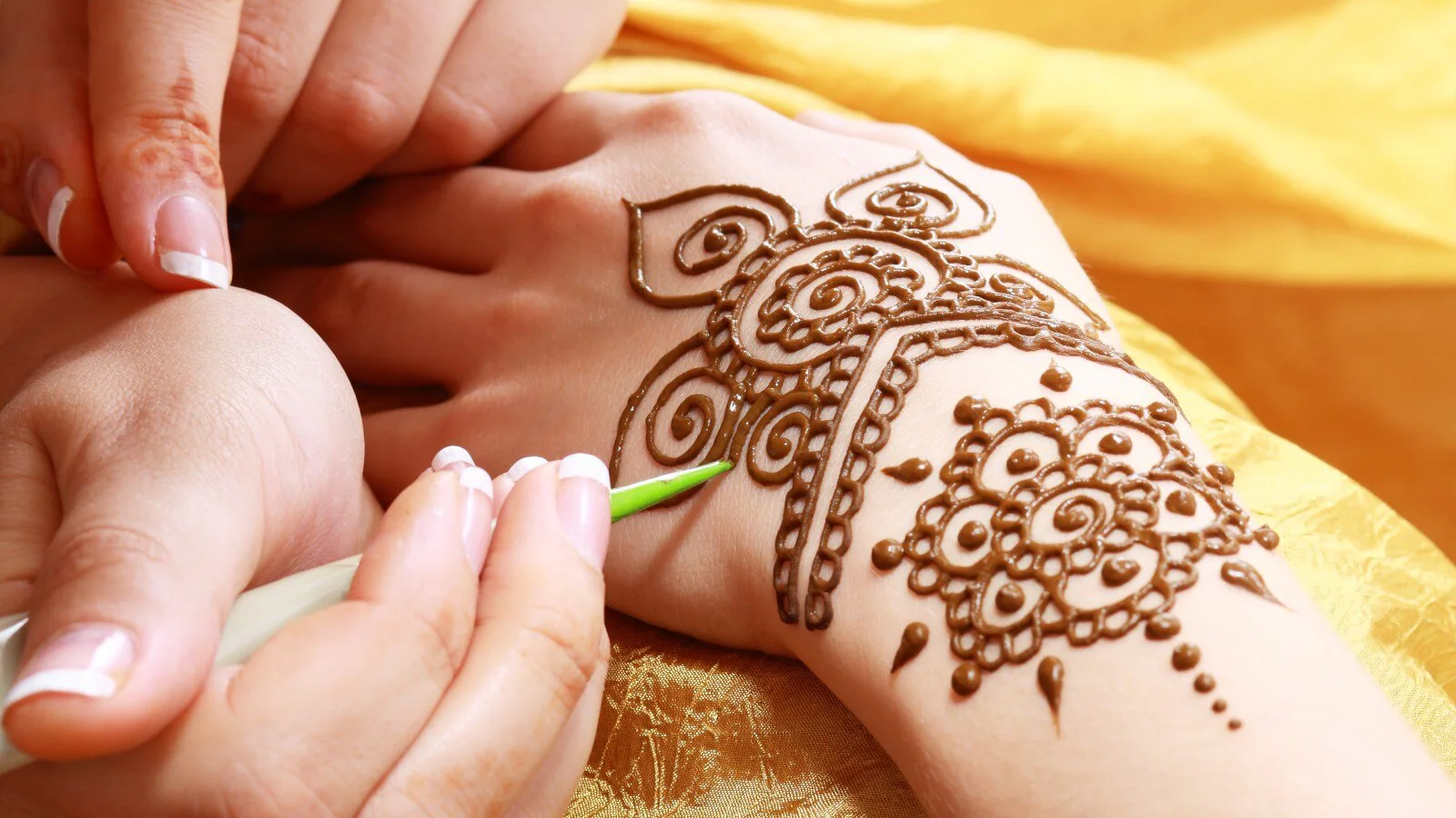 mehandi artist
