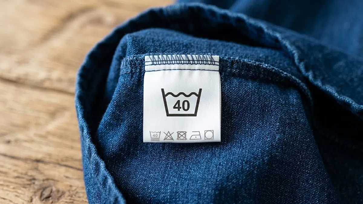 cloth symbol bucket
